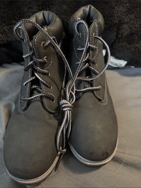 wonder nation Black Lace-Up Kids Boots